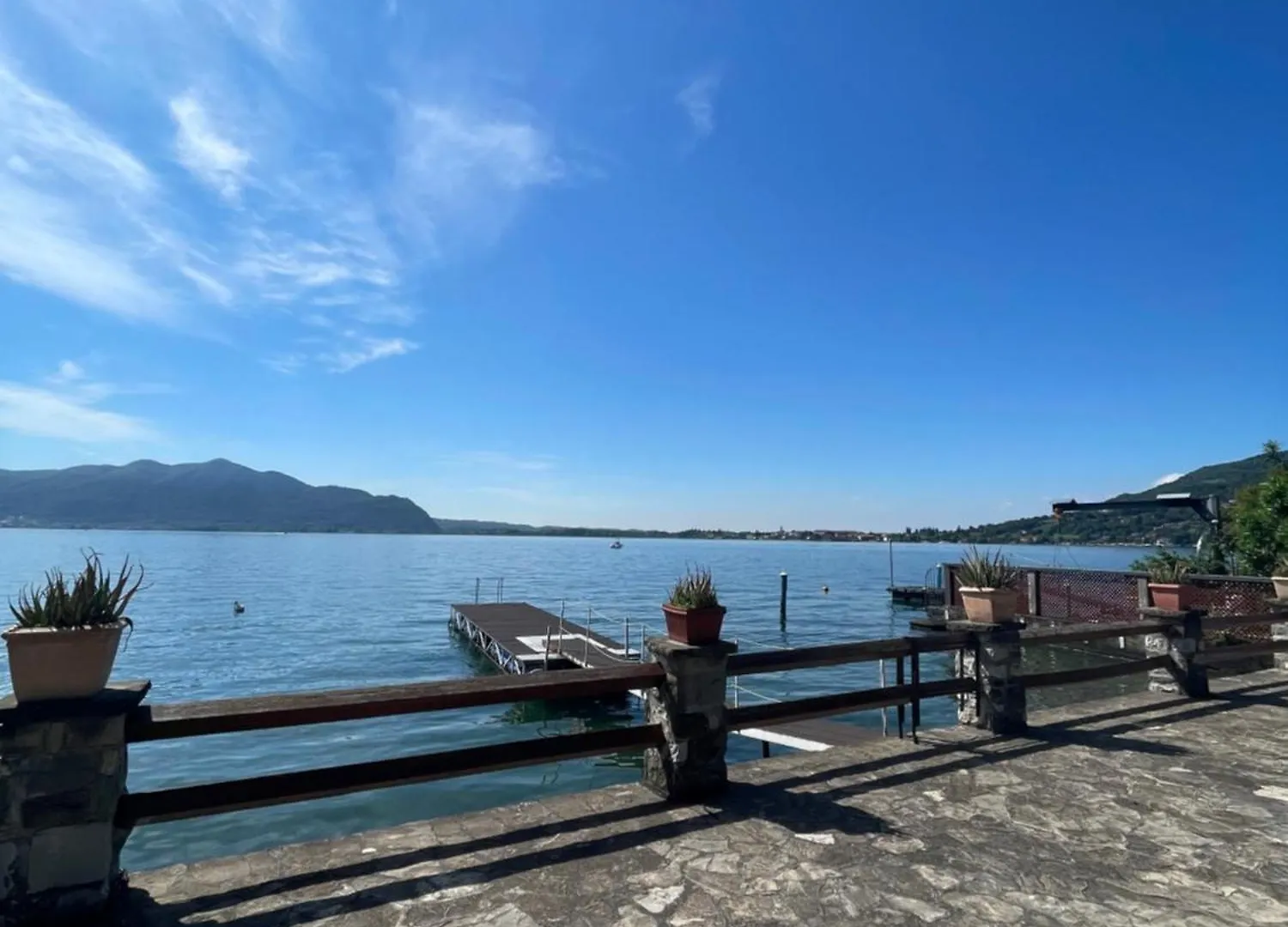 Riva Al Lago Predore Italy