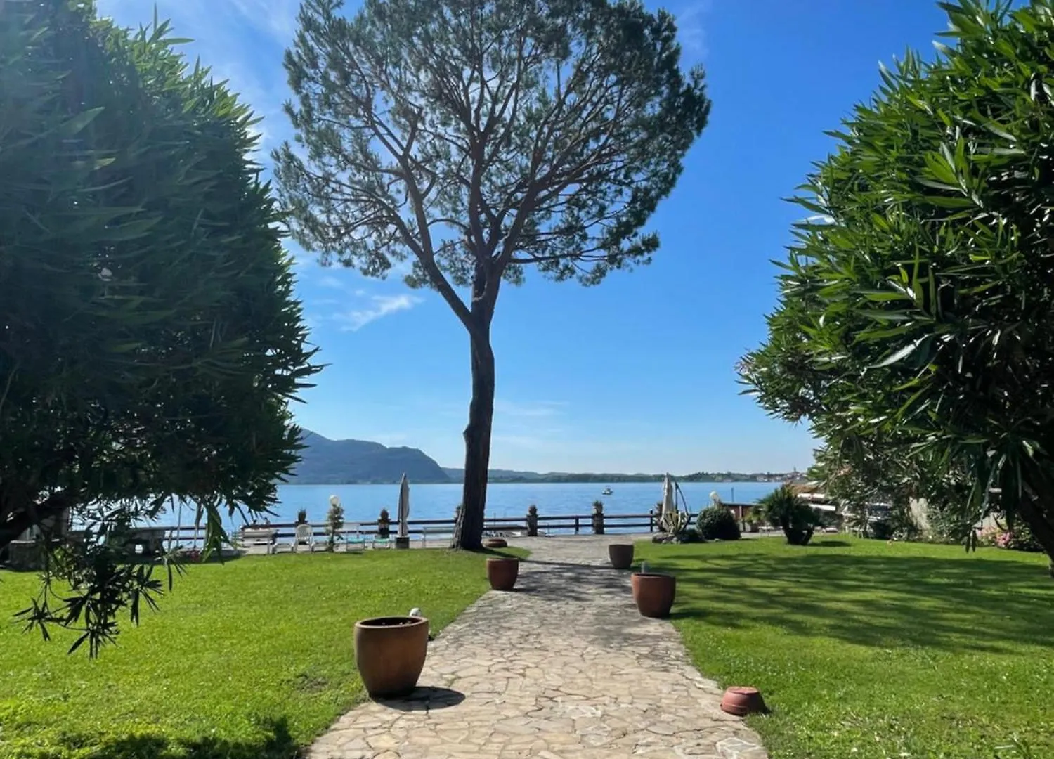 Riva Al Lago Predore 0*,  Italy